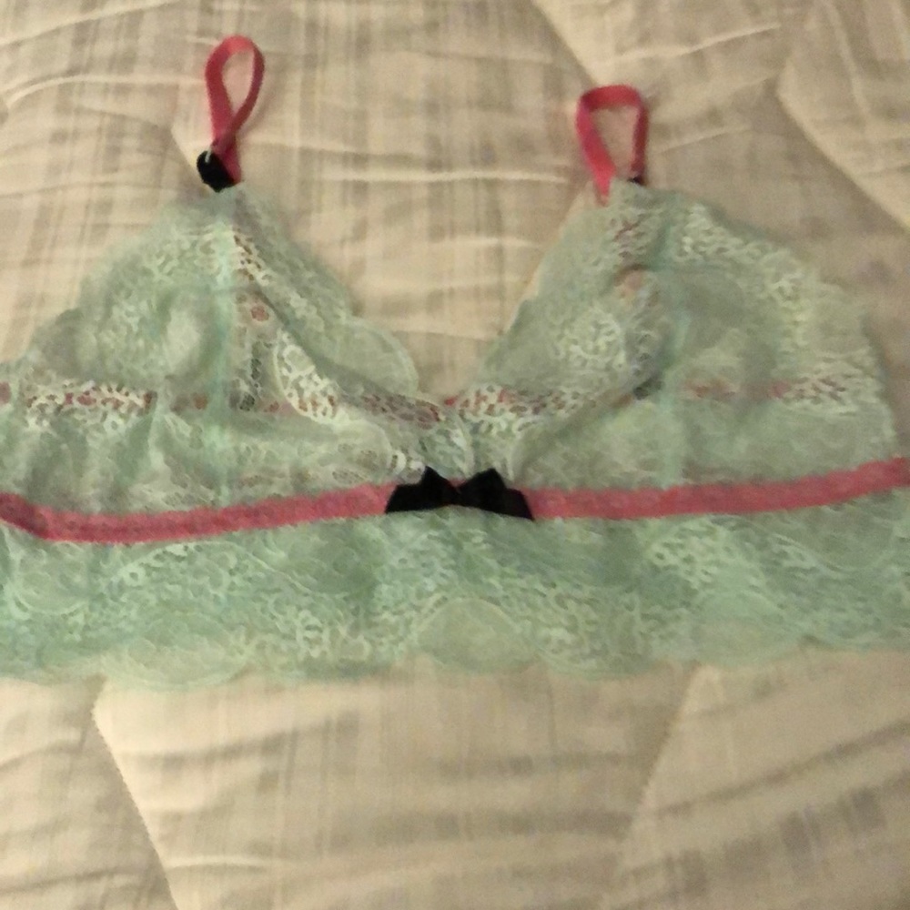 Cosmopolitan size large bralette